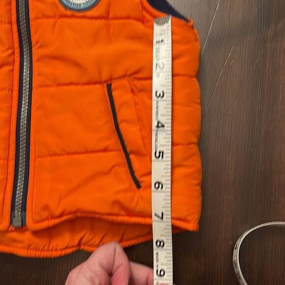 Carter’s Puffer Vest Zip Up Toddler Boy Size 24 Mo Orange/Black Front Pockets - Picture 9 of 9